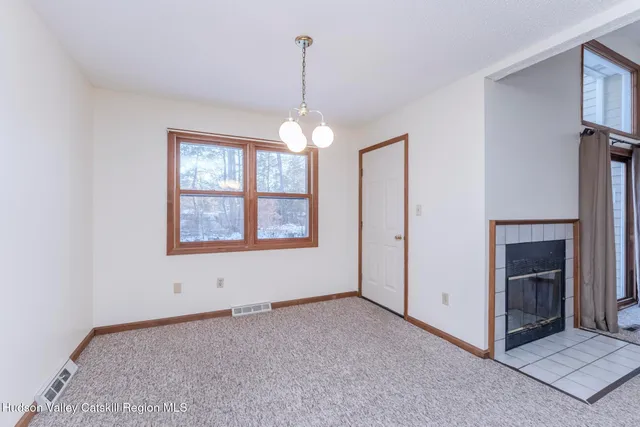 $299,900 | 5 Cottonwood Circle, Saugerties, NY 12477