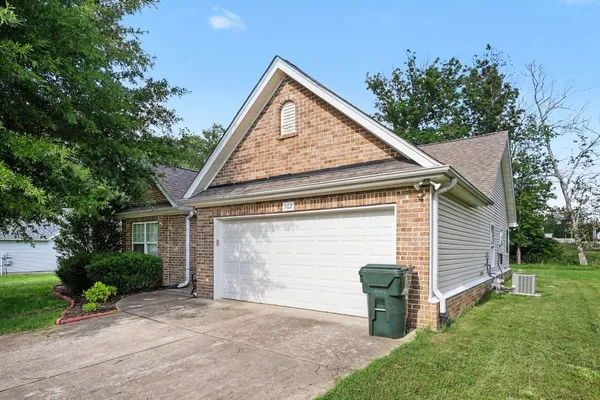 $339,000 | 502 Poplar Bend Drive, Dickson, TN 37055