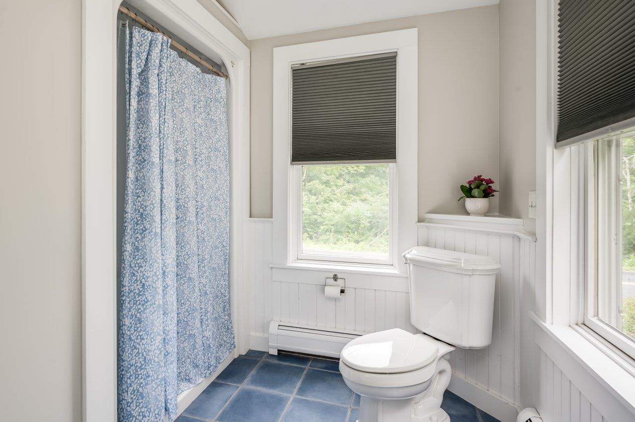 142 Piscassic Road Newfields, NH 03856 - Photo 11 of 40