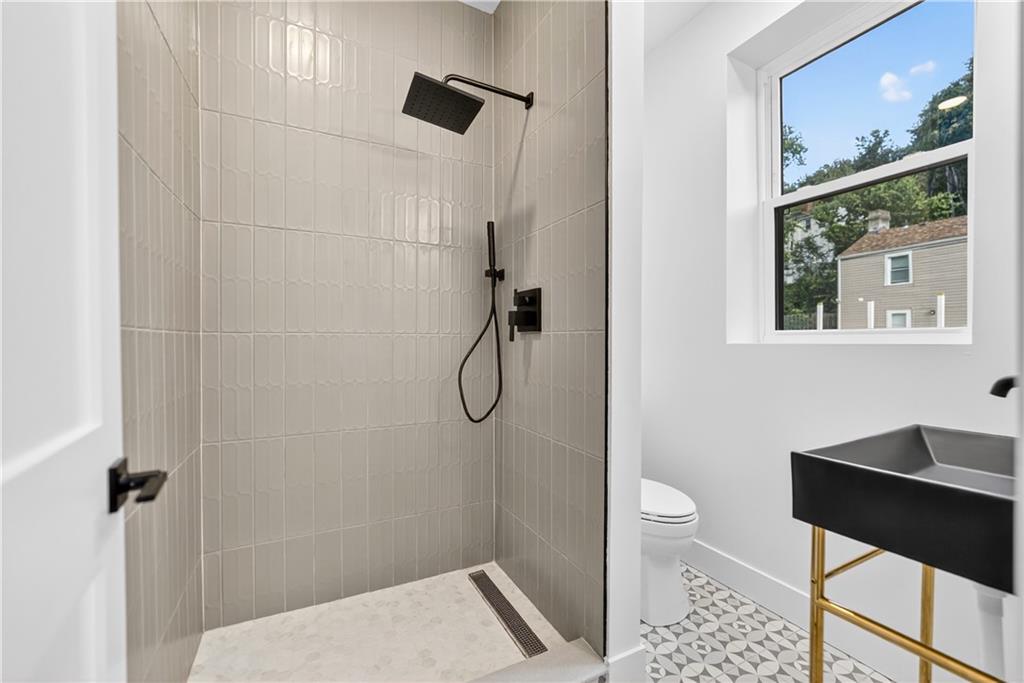 516 South Main Street Pittsburgh, PA 15220 - Photo 30 of 49