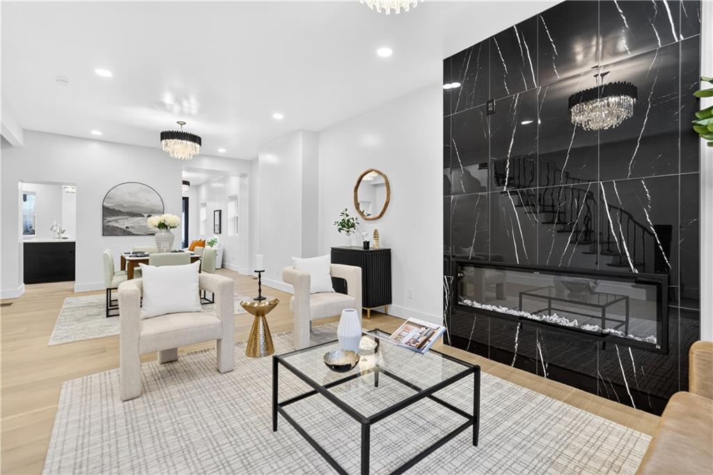 516 South Main Street Pittsburgh, PA 15220 - Photo 6 of 49