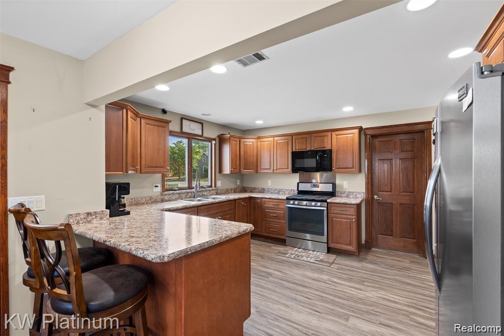1907 Riverside Drive Port Huron, MI 48060 - Photo 11 of 49 GetMedia.ashx-27.jpeg