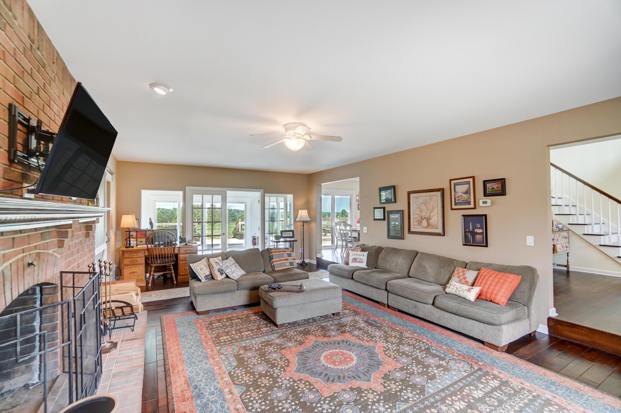 2100 Old Columbus Road London, OH 43140 - Photo 25 of 92 Sunken Living Room