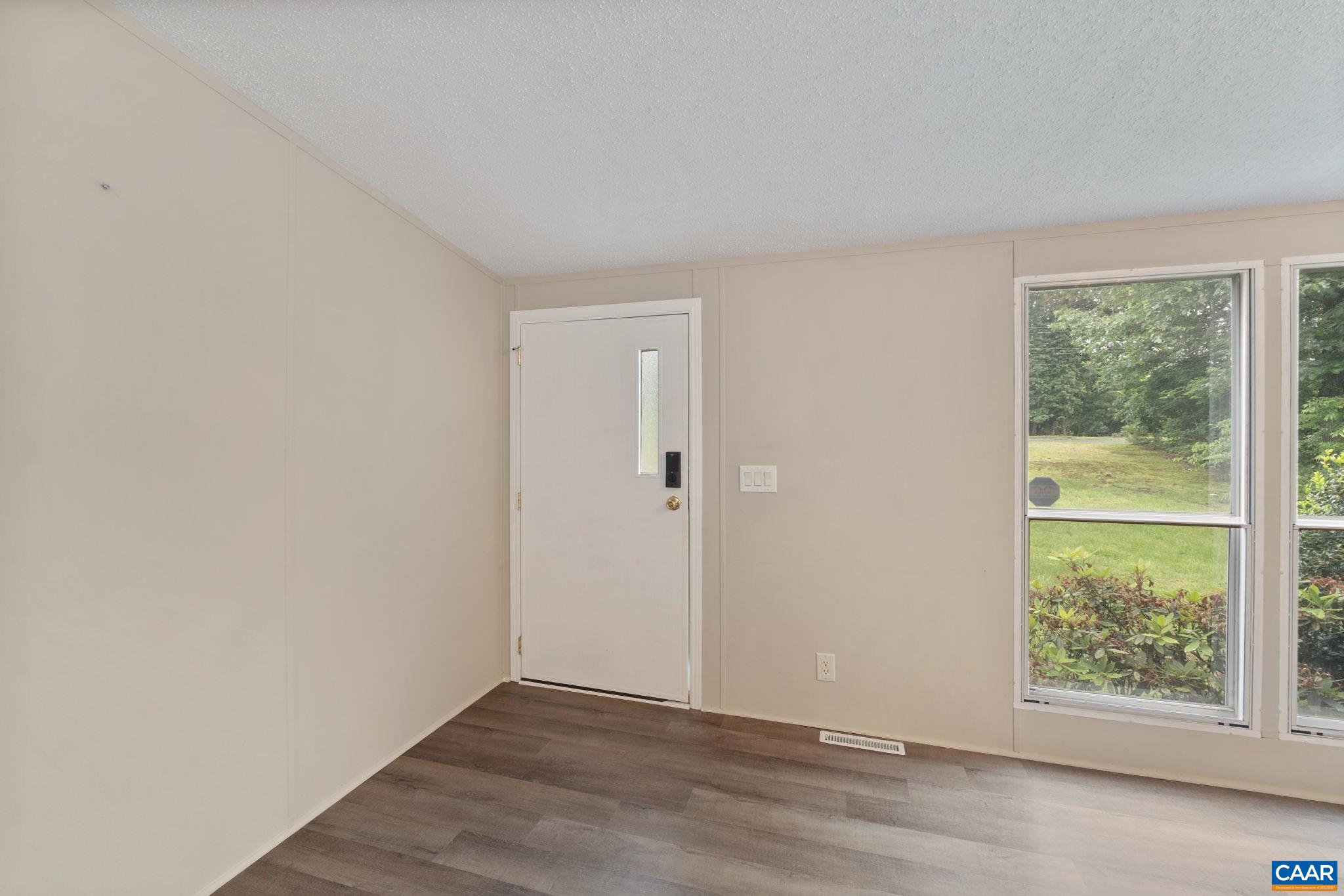 82 Tabscott Road Kents Store, VA 23084 - Photo 8 of 50