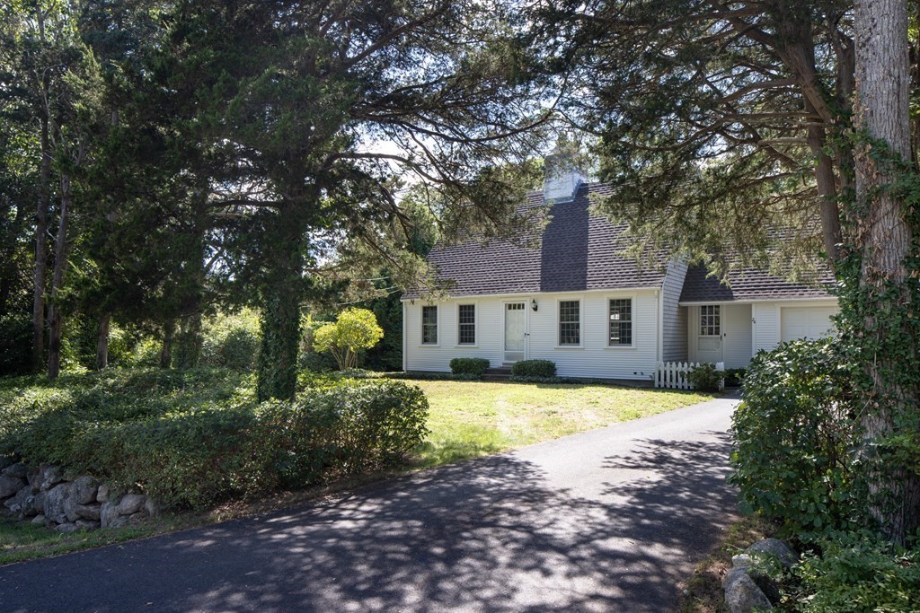 24 Prospect Road Mattapoisett, MA 02739 - Photo 3 of 31 Gallery Image 3