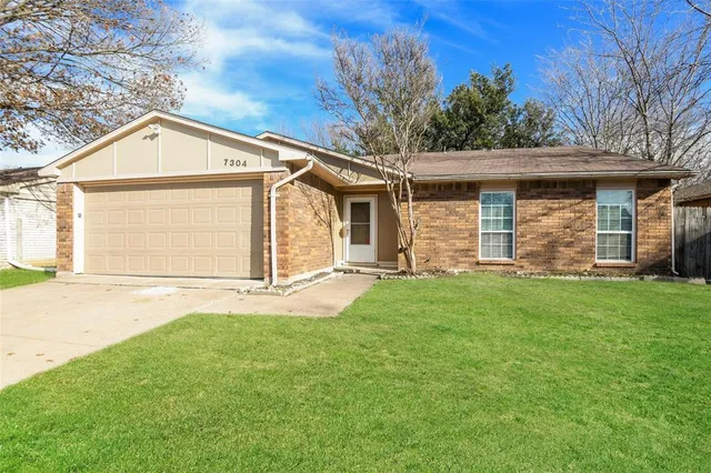 $1,815 | 7304 Whitewood Drive, Fort Worth, TX 76137