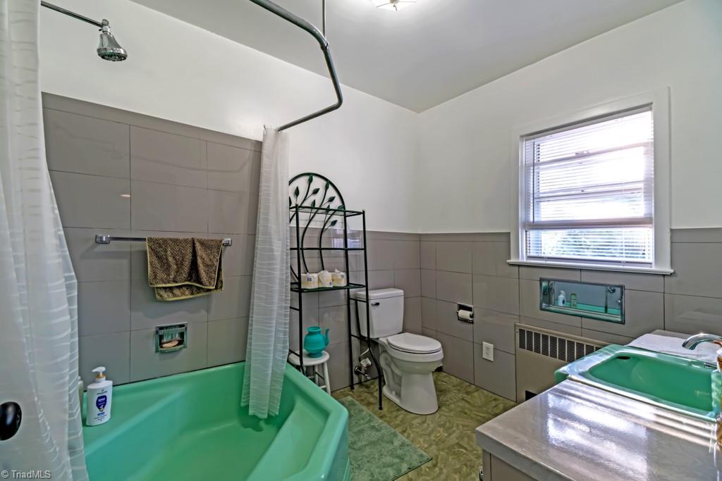 300 Edgedale Drive High Point, NC 27262 - Photo 39 of 50