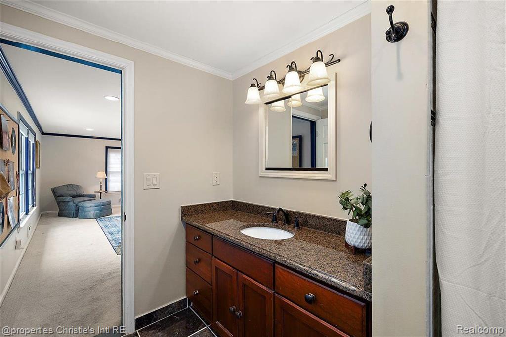 536 Middlesex Road Grosse Pointe Park, MI 48230 - Photo 30 of 47