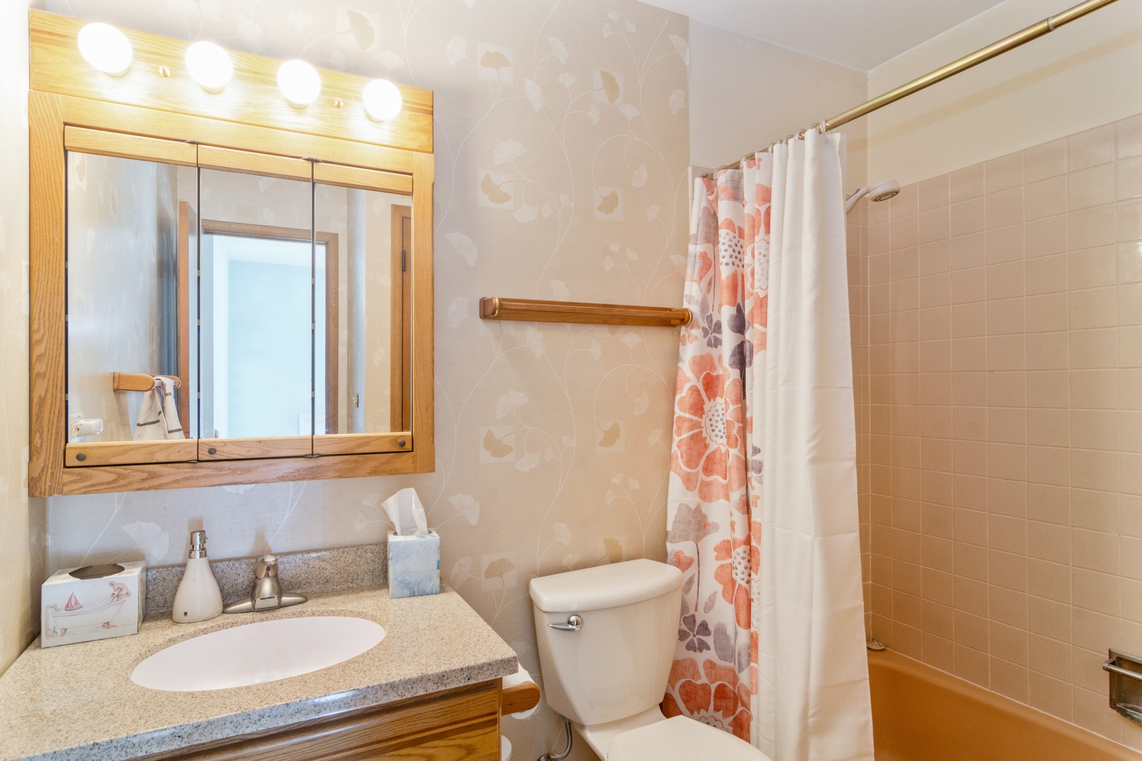 350 Hawthorne Road Buffalo Grove, IL 60089 - Photo 8 of 15 a bathroom with a sink toilet and shower