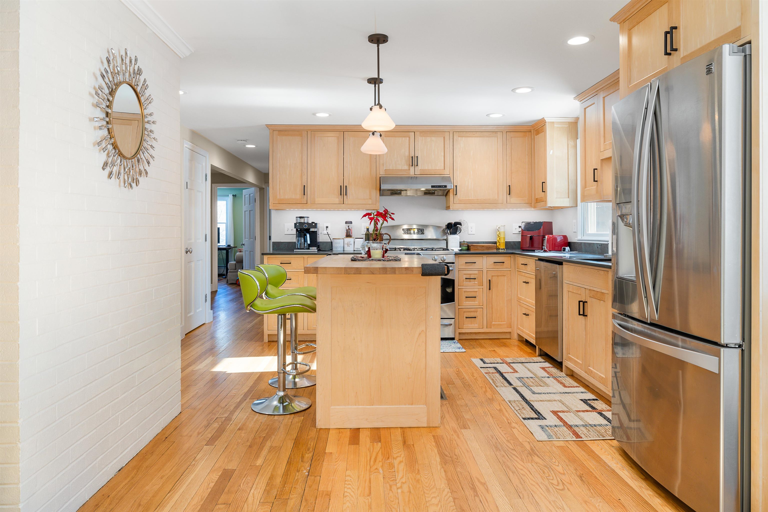 12 Spencer Road Hanover, NH 03755 - Photo 7 of 40 Gallery Image 7
