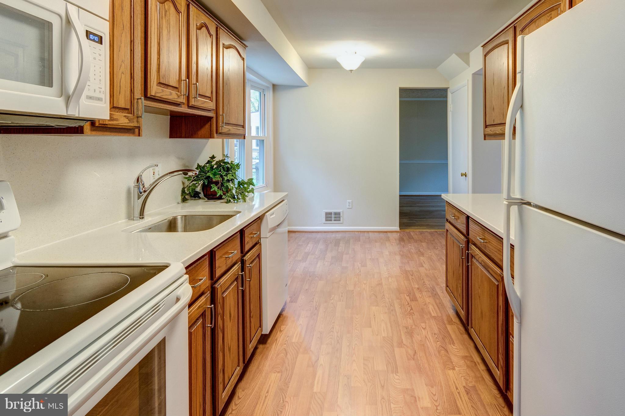 16107 Kent Road Laurel, MD 20707 - Photo 7 of 28 Kitchen