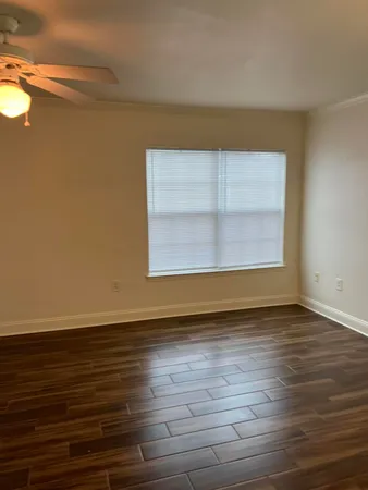 $1,595 | 502 Wingspan Way, Crestview, FL 32536
