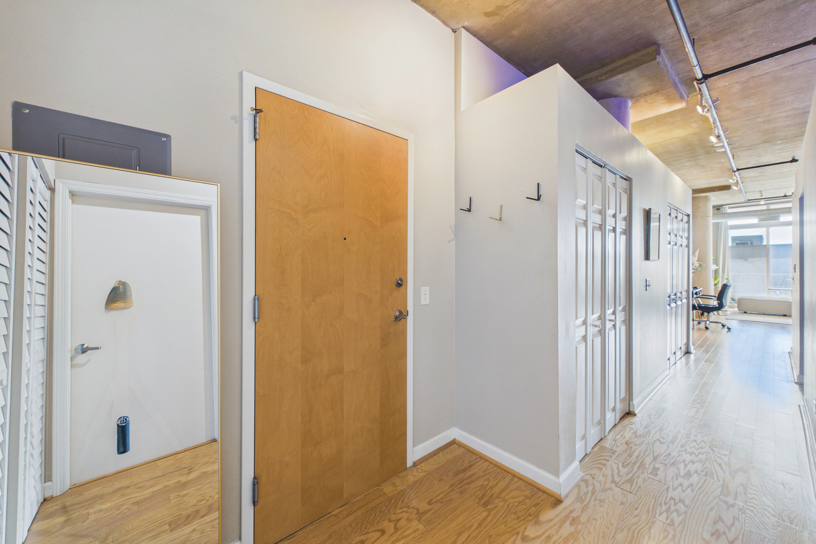111 South Morgan Street, Unit 501 Chicago, IL 60607 - Photo 4 of 20 Gallery Image 4