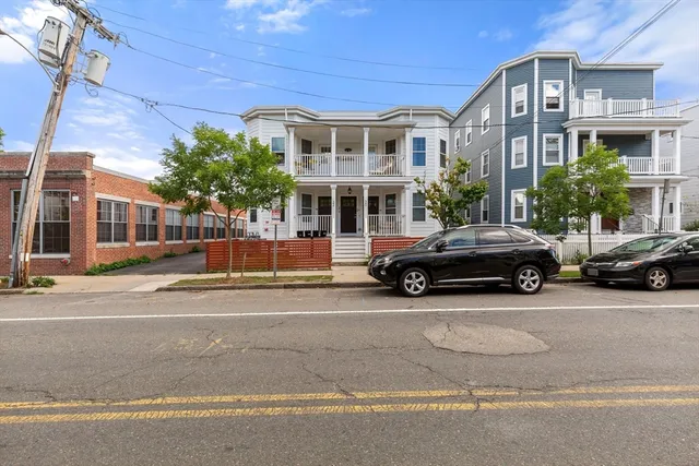 $3,300,000 | 32 Cameron Avenue, Somerville, MA 02144