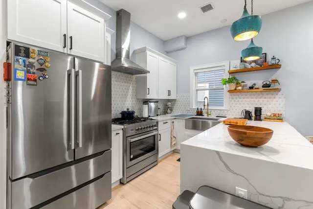 $3,300,000 | 32 Cameron Avenue, Somerville, MA 02144