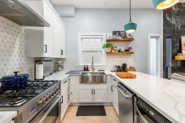 $3,300,000 | 32 Cameron Avenue, Somerville, MA 02144