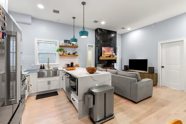 $3,300,000 | 32 Cameron Avenue, Somerville, MA 02144