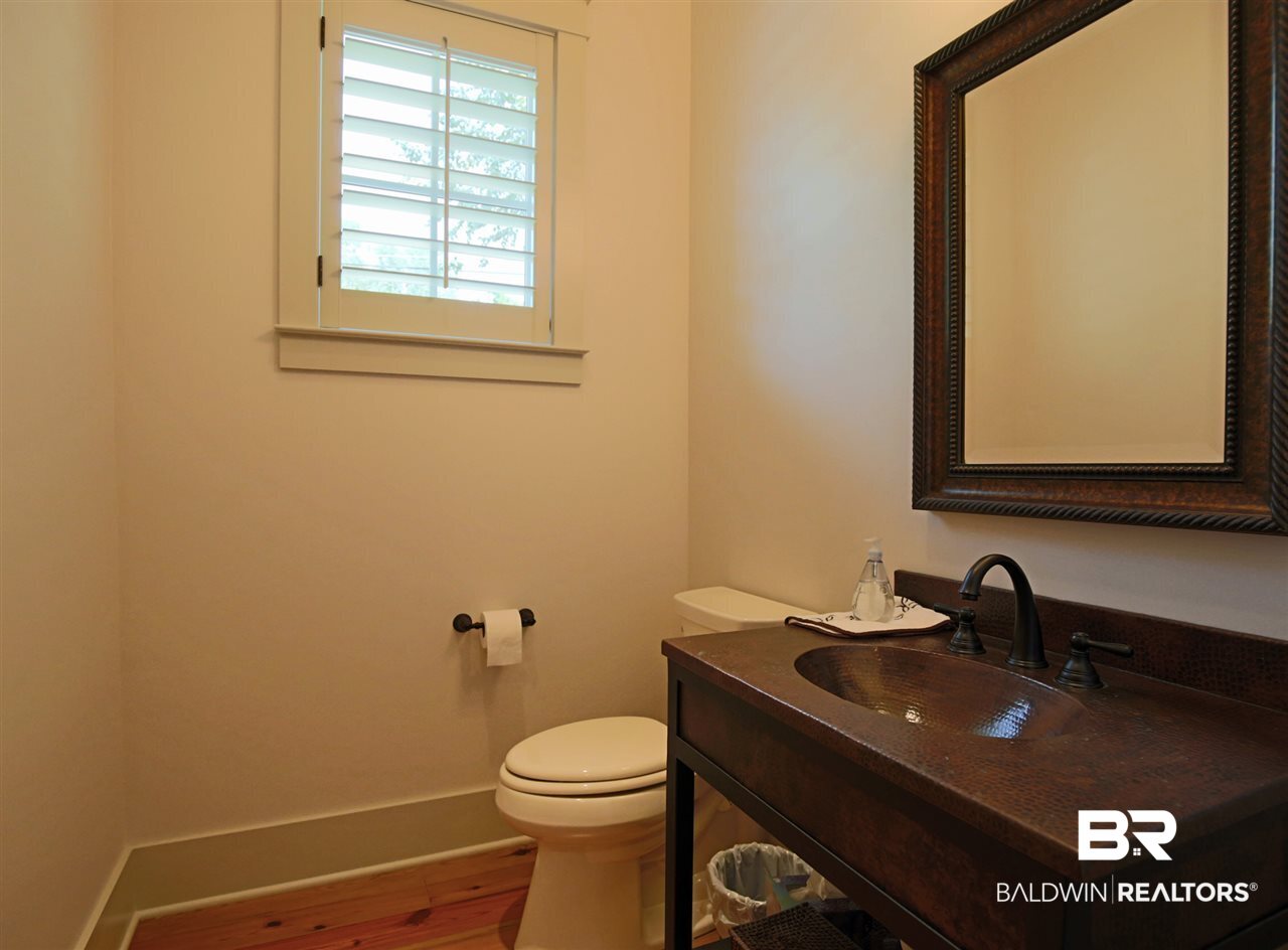 101 Fels Avenue Fairhope, AL 36532 - Photo 20 of 31 Powder Room