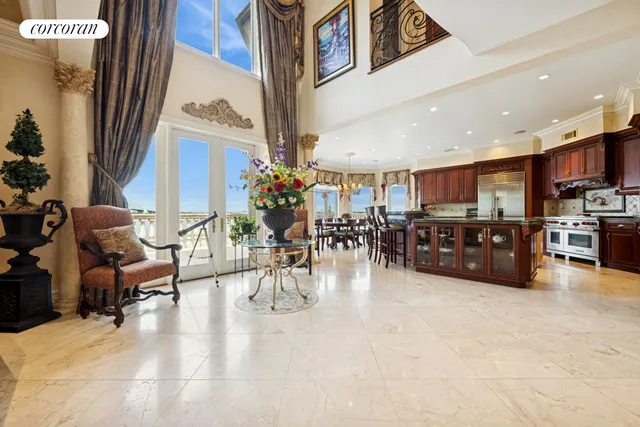 a view of entryway and hall