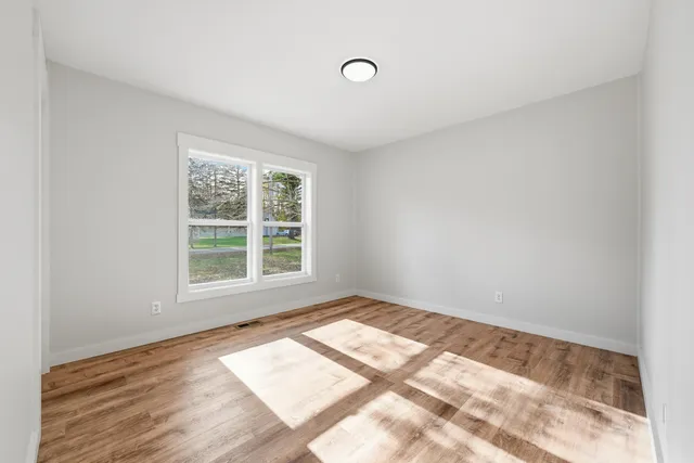 $229,900 | 20 Spruce Street, Newport, ME 04953