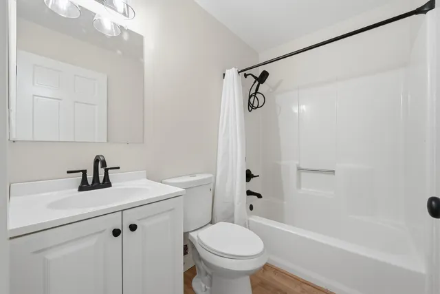 $229,900 | 20 Spruce Street, Newport, ME 04953