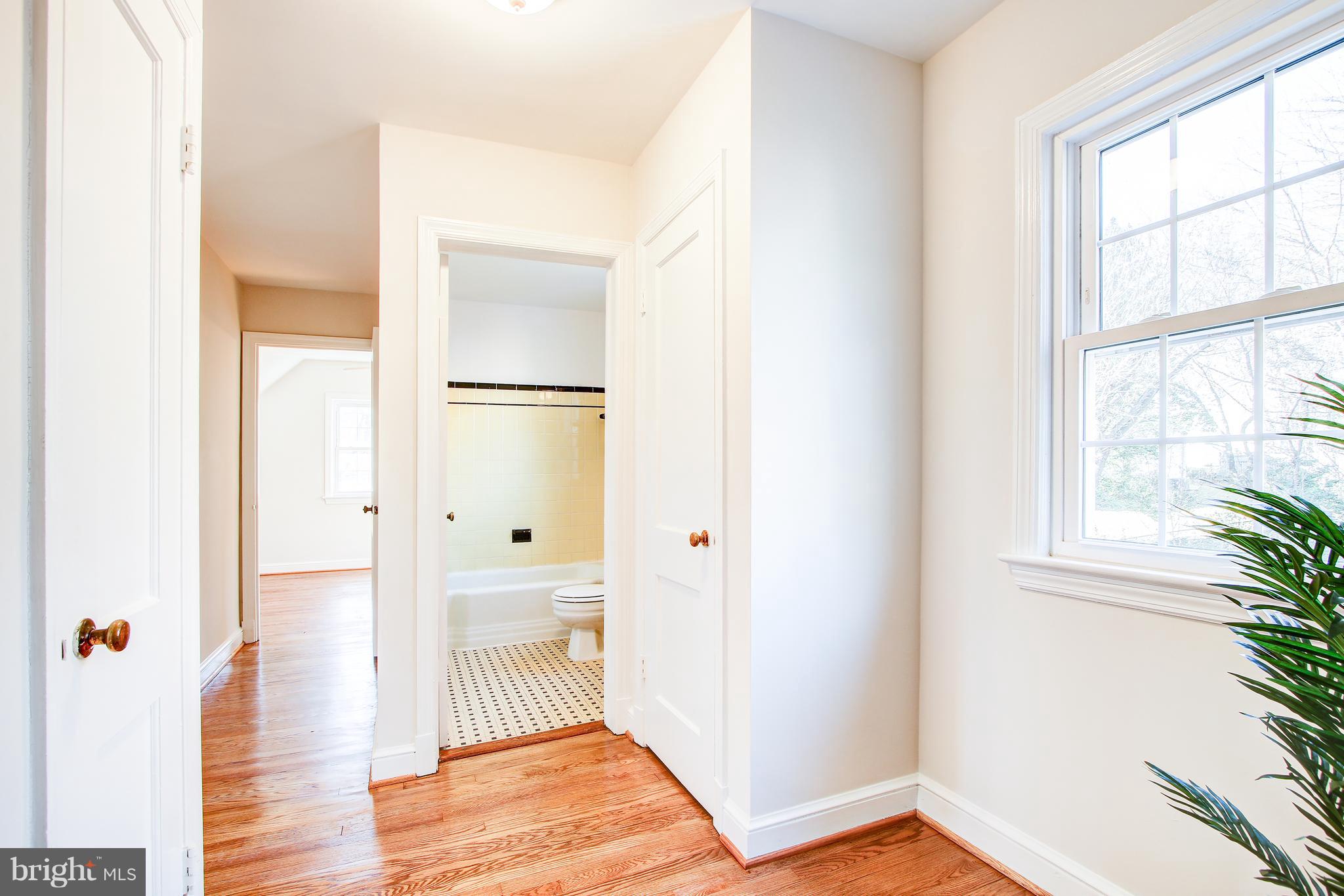308 East Schuyler Road Silver Spring, MD 20901 - Photo 20 of 33