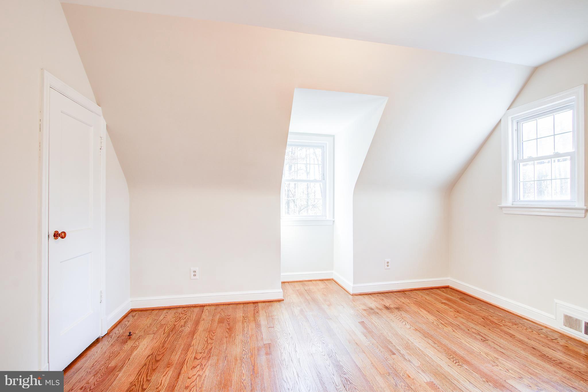 308 East Schuyler Road Silver Spring, MD 20901 - Photo 24 of 33