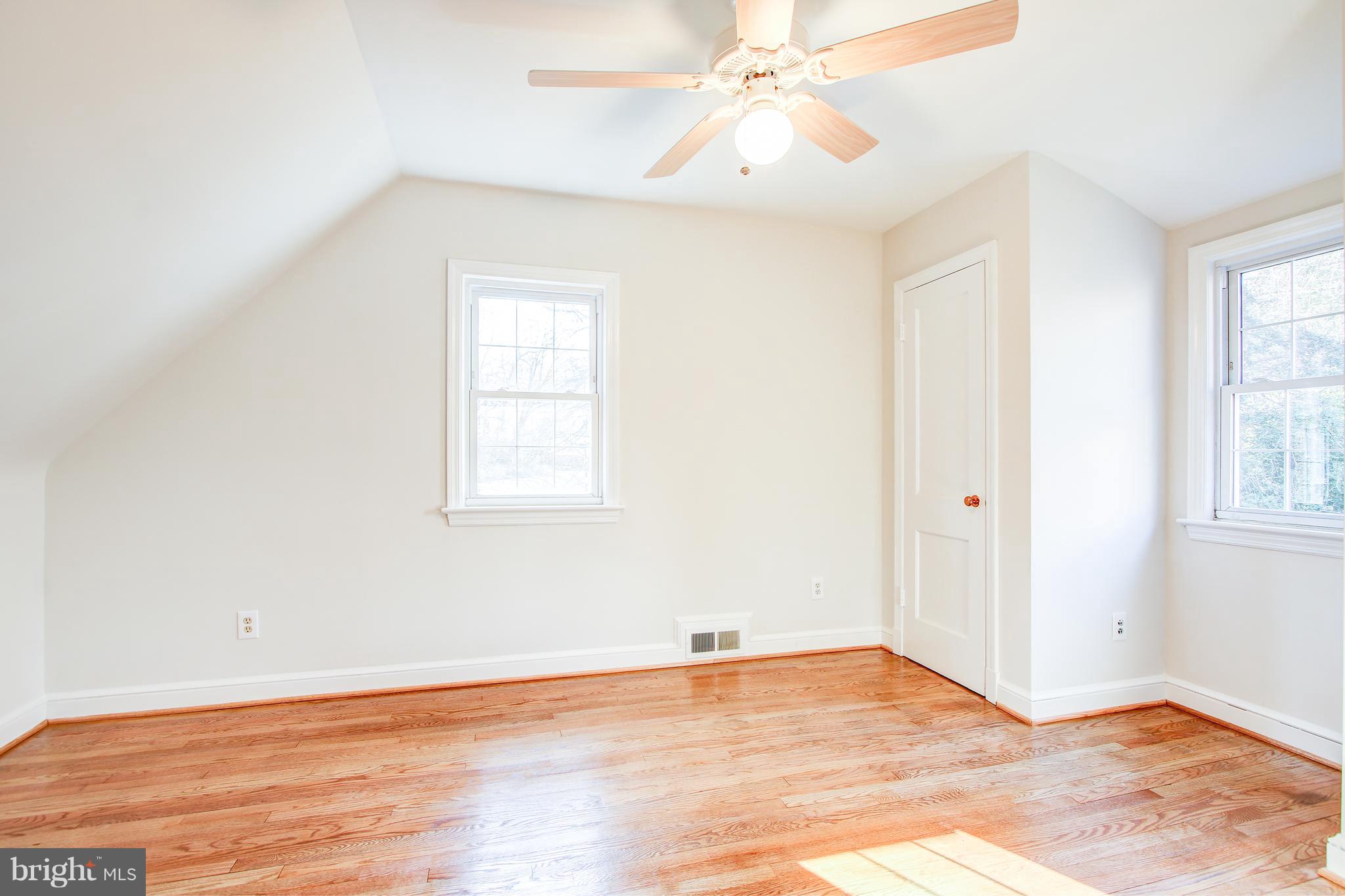 308 East Schuyler Road Silver Spring, MD 20901 - Photo 25 of 33