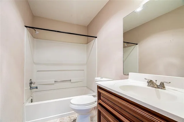 $169,500 | 1801 West Homestead Drive, New Orleans, LA 70114