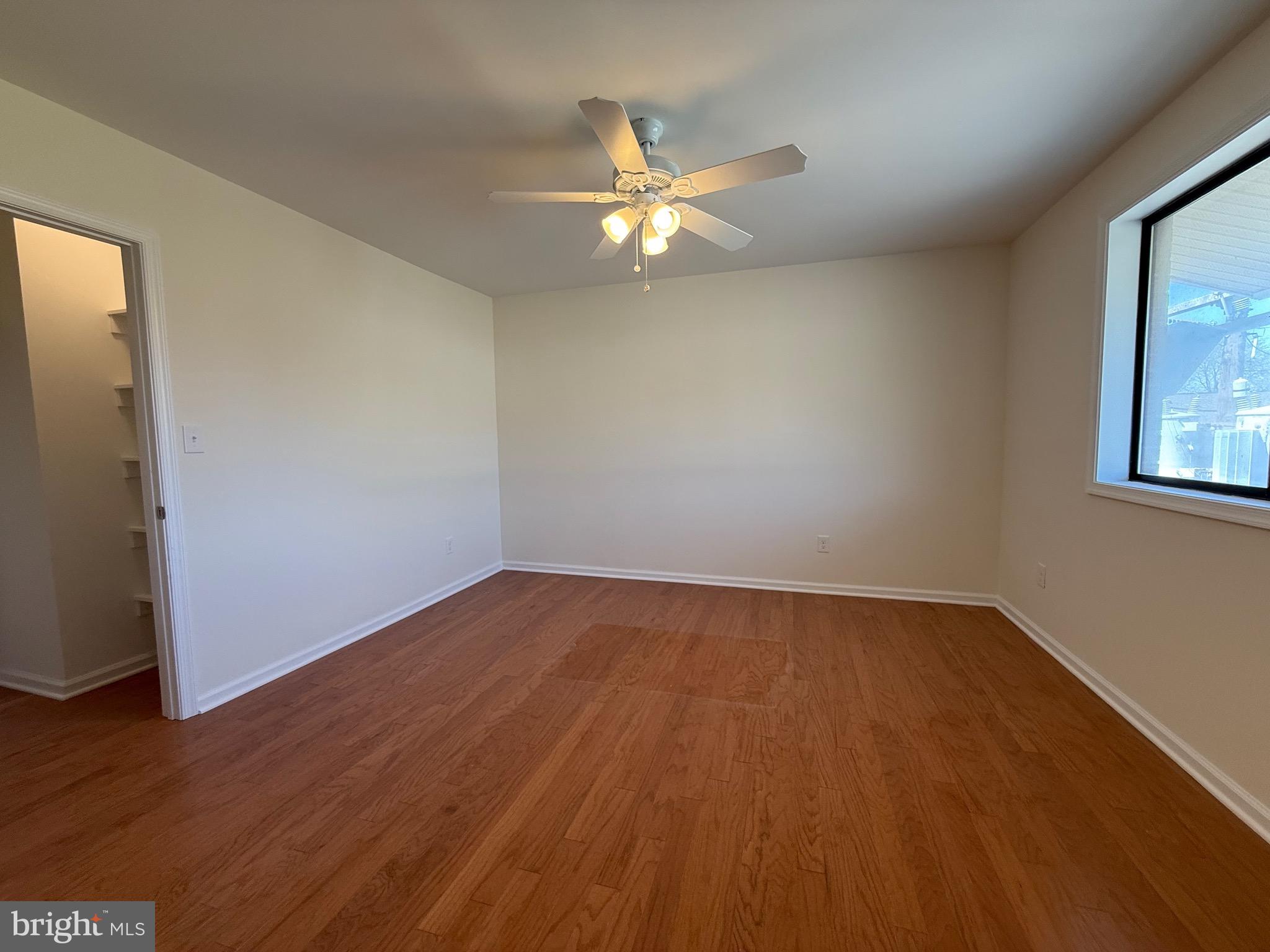 2754 Hollywood Road, Unit 304 Falls Church, VA 22043 - Photo 7 of 14 Bedroom