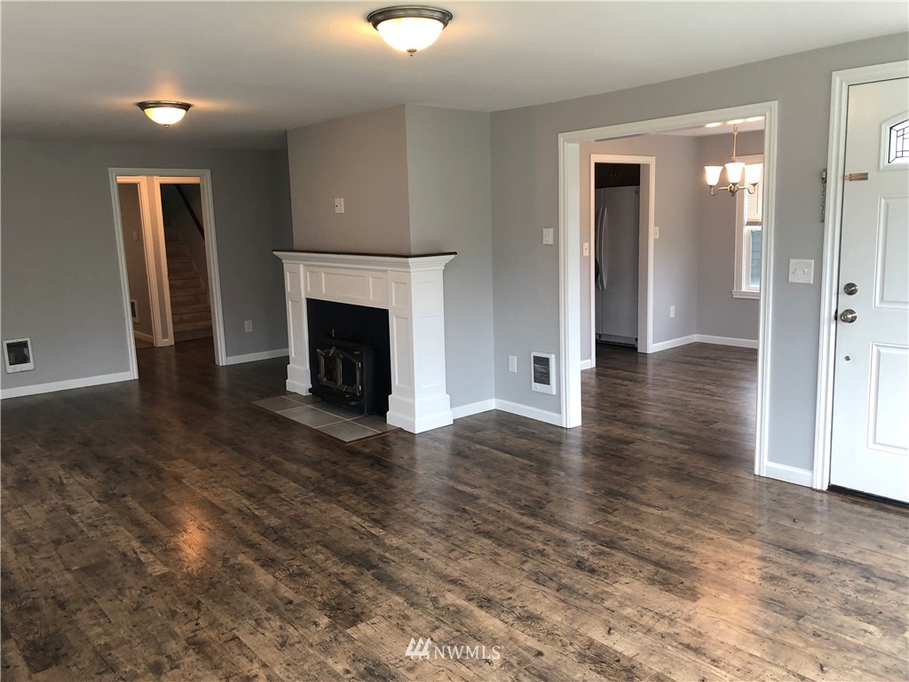 417 Simpson Avenue Aberdeen, WA 98520 - Photo 2 of 24