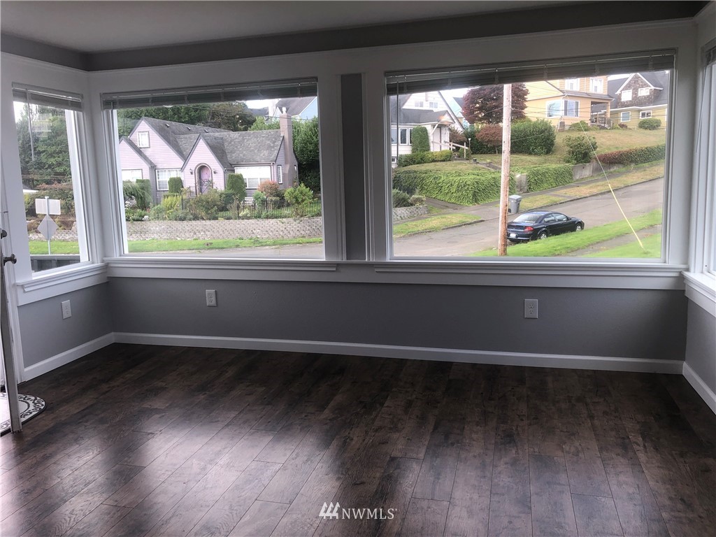 417 Simpson Avenue Aberdeen, WA 98520 - Photo 4 of 24