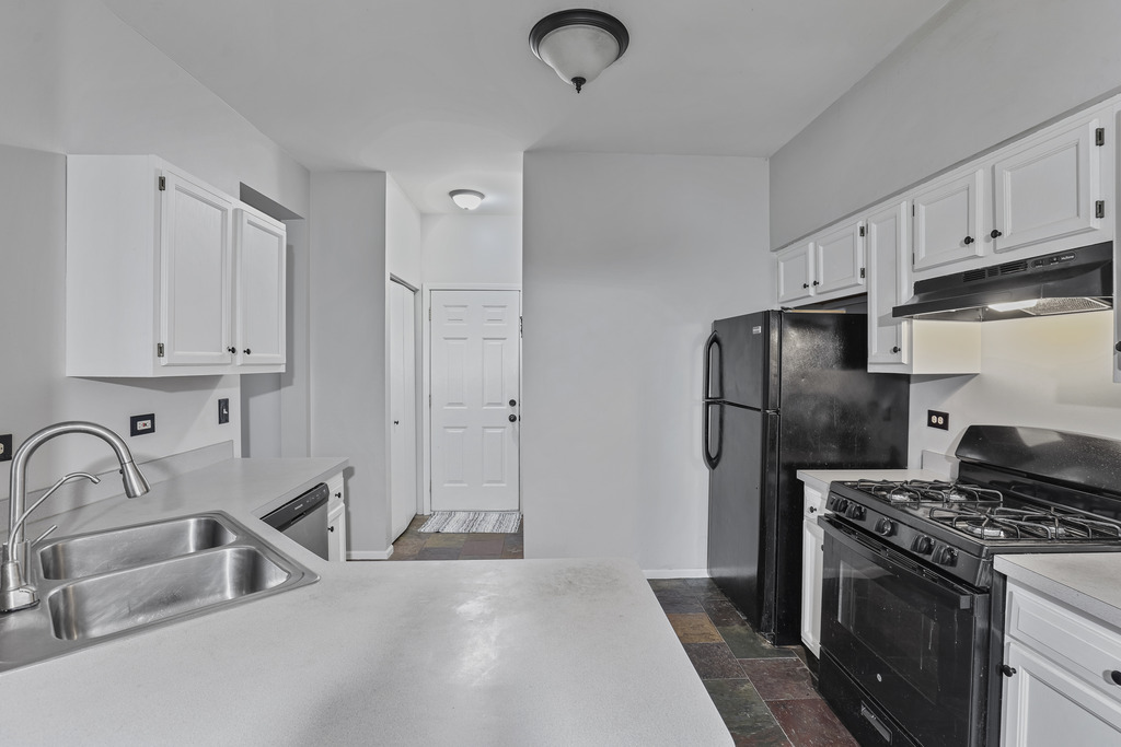 1627 Spaulding Road Bartlett, IL 60103 - Photo 7 of 25