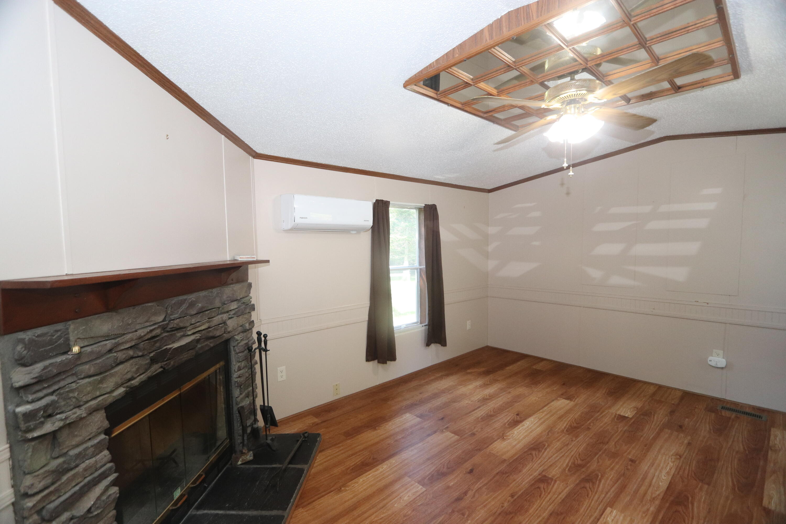 485 Rebel Hill Road Clifton, ME 04428 - Photo 3 of 18 IMG_1067