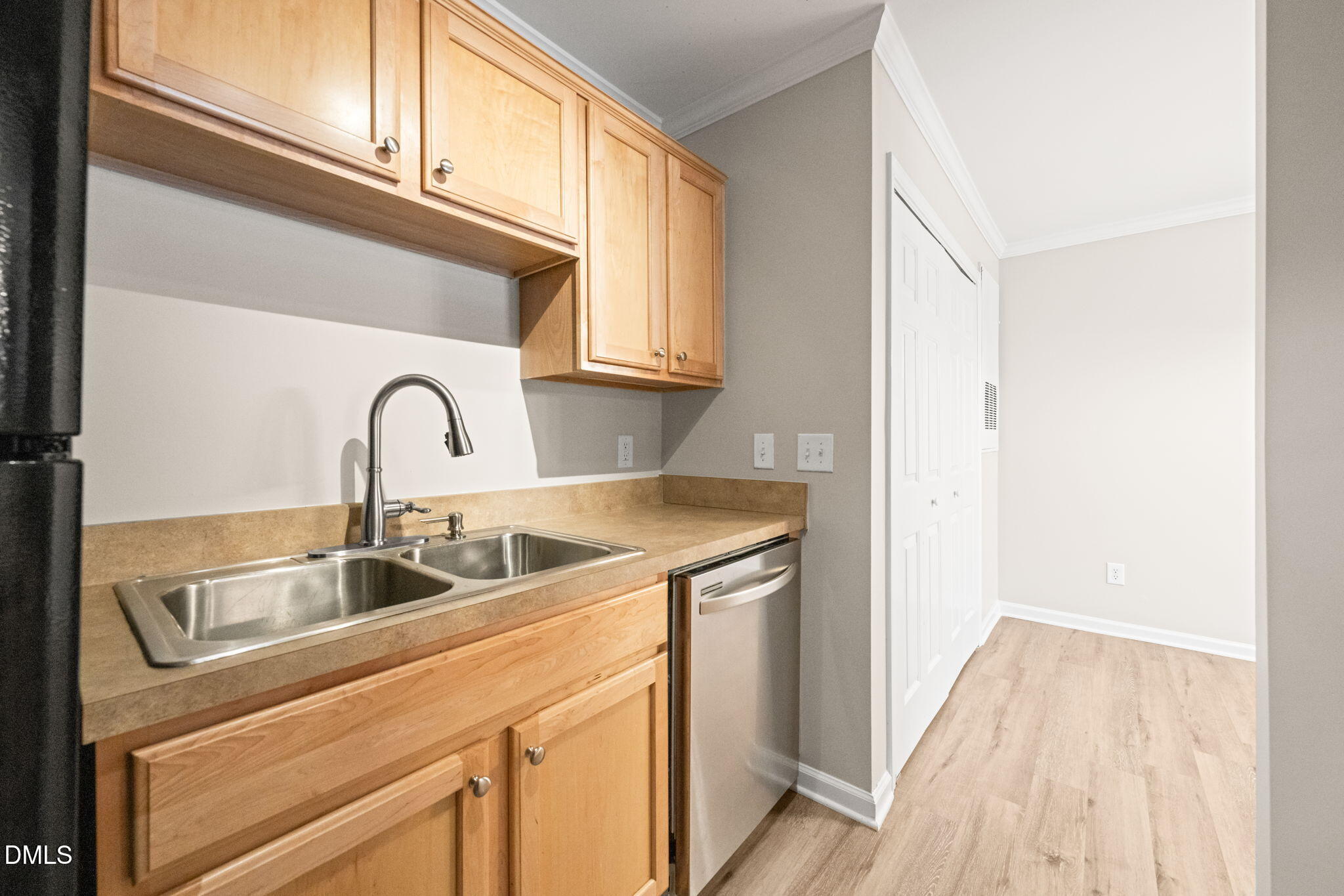 2304 Myron Drive, Unit 202 Raleigh, NC 27607 - Photo 13 of 31 8-web-or-mls-untitled-8