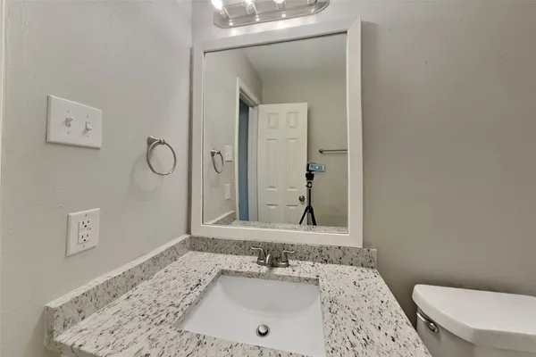 $2,195 | 5706 Straight Way, Houston, TX 77339