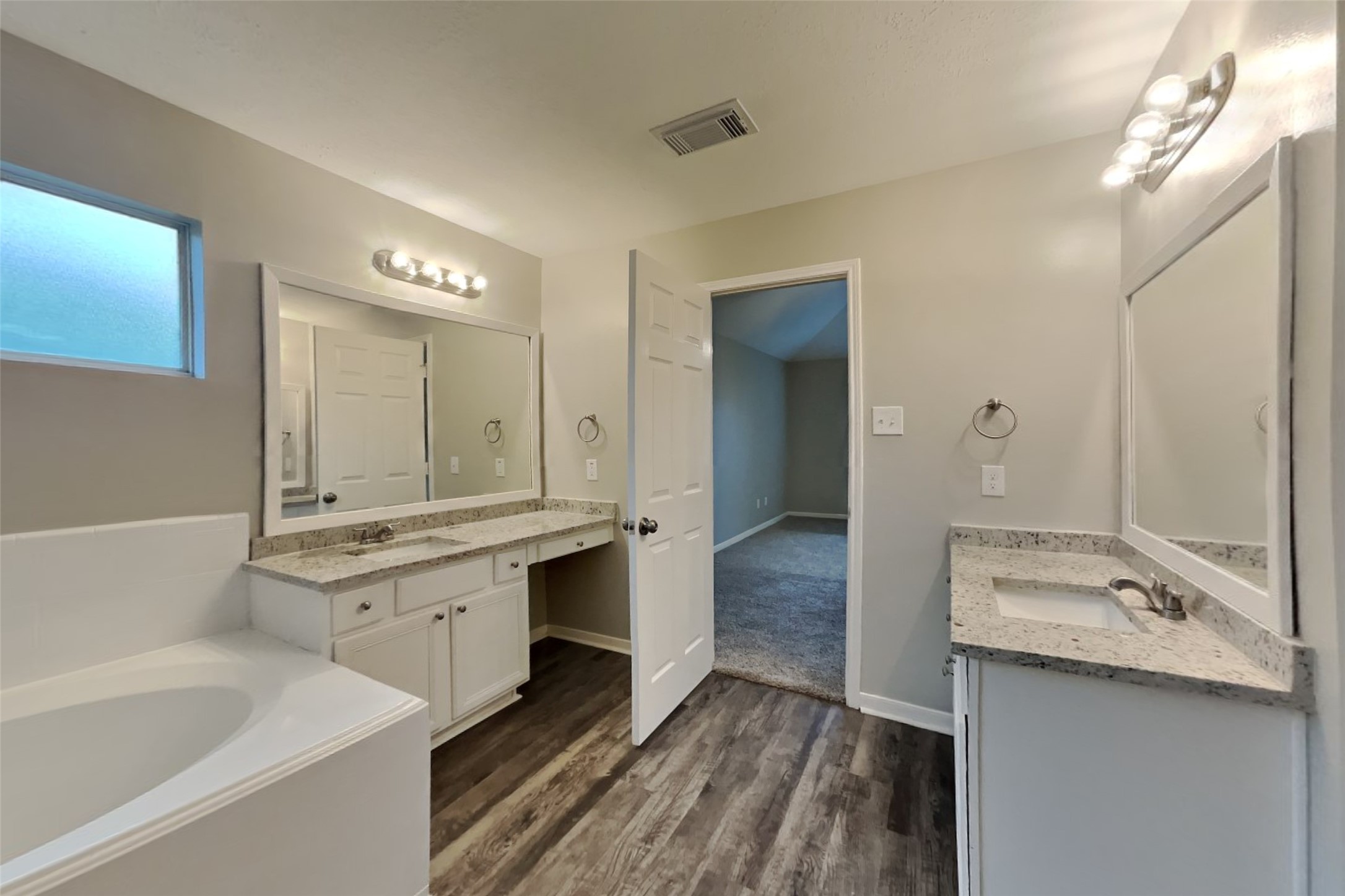 5706 Straight Way Houston, TX 77339 - Photo 9 of 19