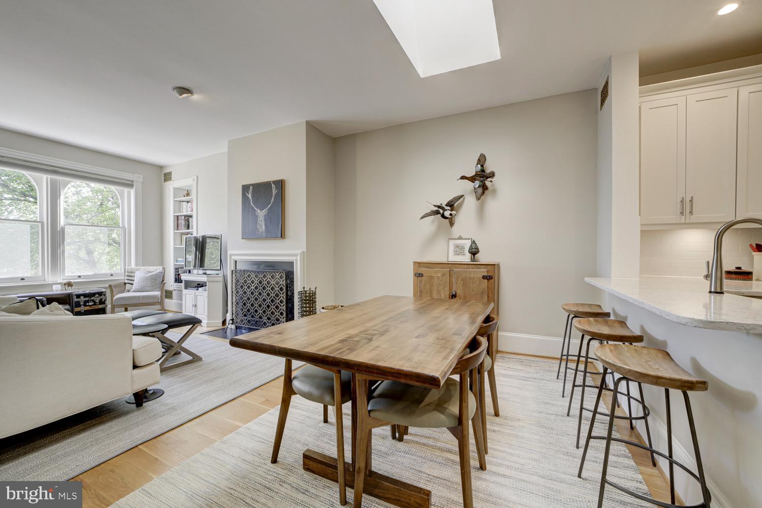 308 East Capitol Street Northeast, Unit 8 Washington, DC 20003 - Photo 5 of 28