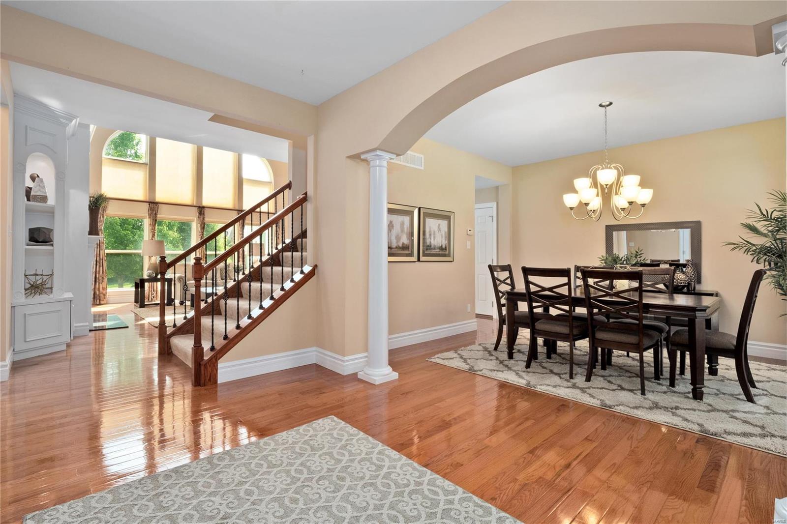 462 Oak Stand Path Chesterfield, MO 63005 - Photo 3 of 63 Gallery Image 3