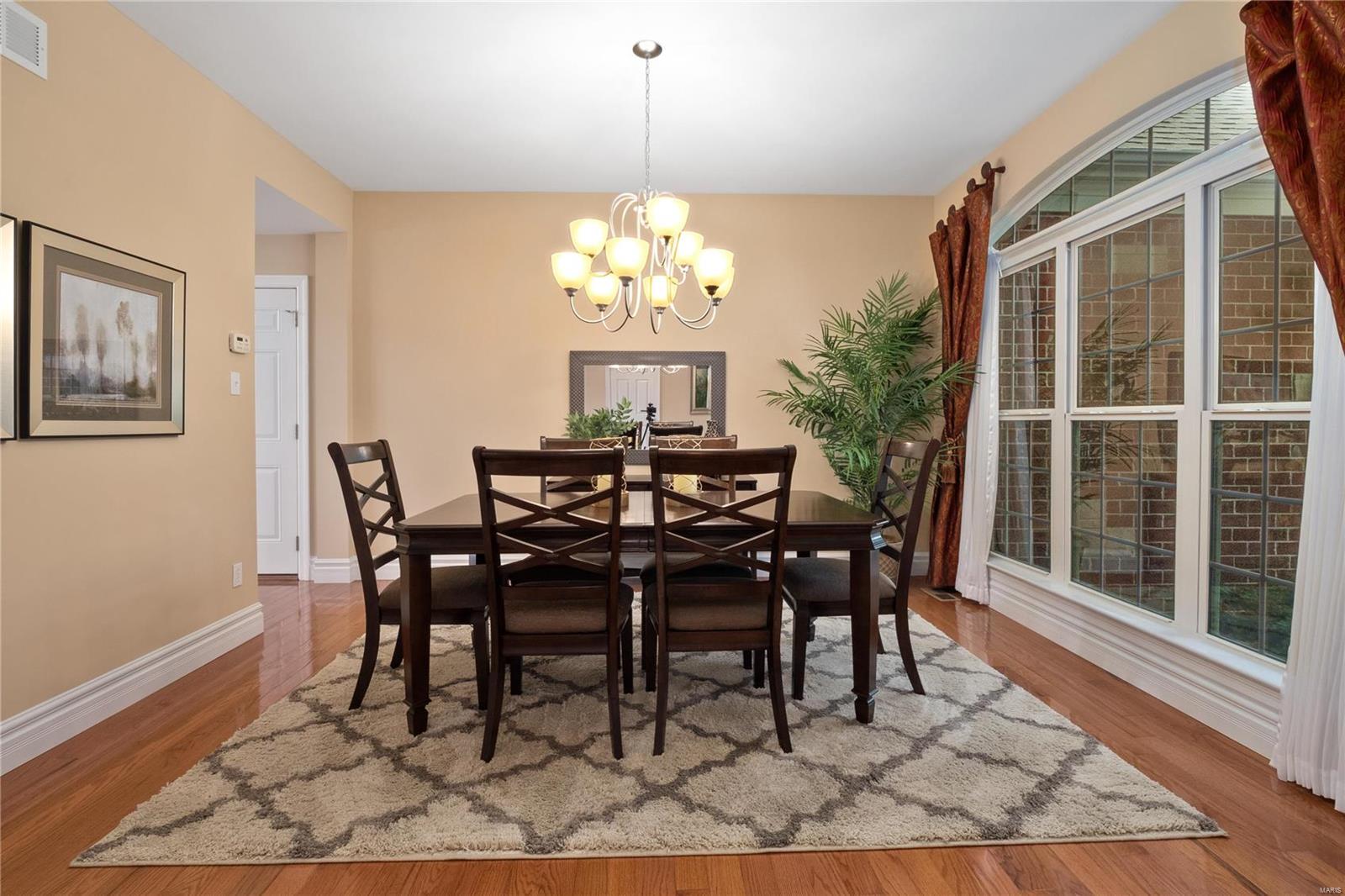 462 Oak Stand Path Chesterfield, MO 63005 - Photo 4 of 63 Gallery Image 4