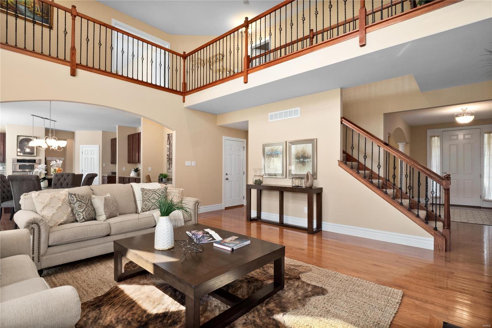 462 Oak Stand Path Chesterfield, MO 63005 - Photo 8 of 63 Gallery Image 8