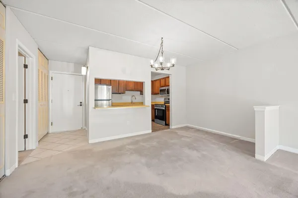 $135,000 | 10411 Cedar Lake Road, Unit 213, Minnetonka, MN 55305