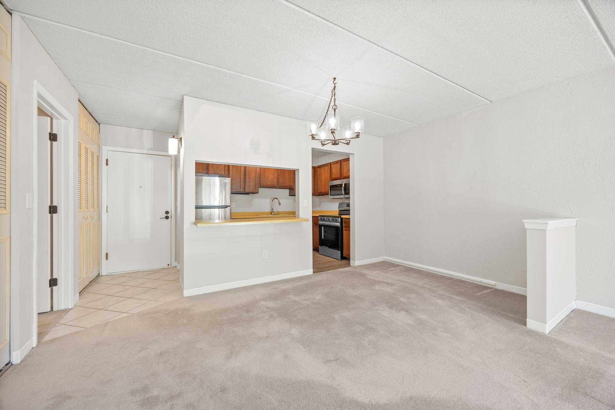 10411 Cedar Lake Road, Unit 213 Minnetonka, MN 55305 - Photo 6 of 18