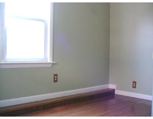 4 Hill Road Grafton, MA 01536 - Photo 12 of 29 Gallery Image 12