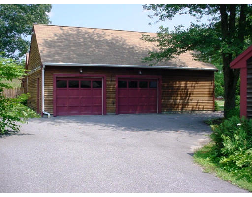 4 Hill Road Grafton, MA 01536 - Photo 25 of 29 Gallery Image 25