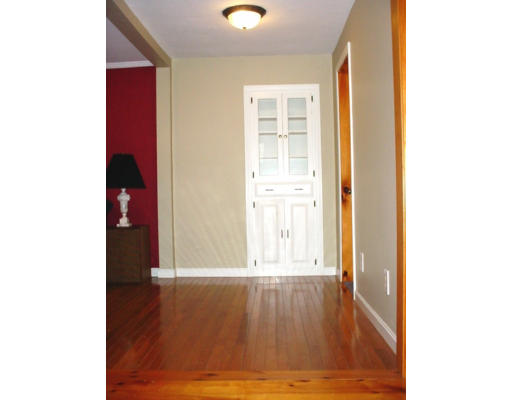 4 Hill Road Grafton, MA 01536 - Photo 3 of 29 Gallery Image 3