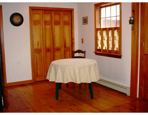 4 Hill Road Grafton, MA 01536 - Photo 5 of 29 Gallery Image 5