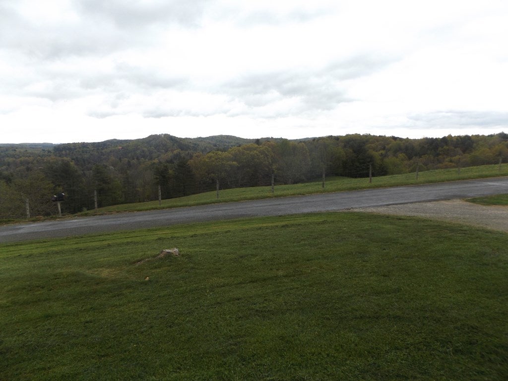 543 Pridemoore Road Galax, VA 24333 - Photo 21 of 26 Gallery Image 21