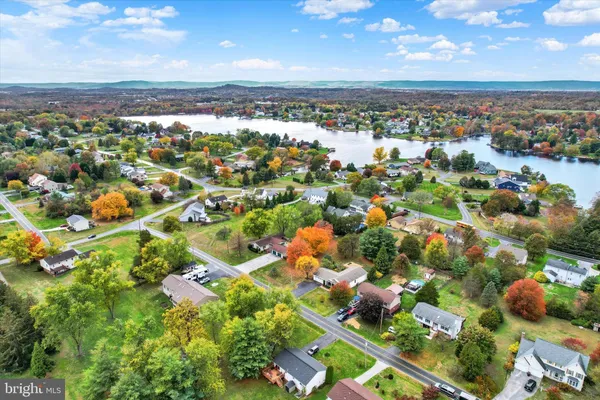 $417,500 | 871 Sherman Drive, Gettysburg, PA 17325
