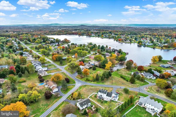 $417,500 | 871 Sherman Drive, Gettysburg, PA 17325